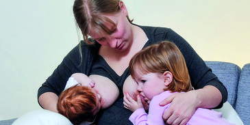 tandem breastfeeding (8)-2